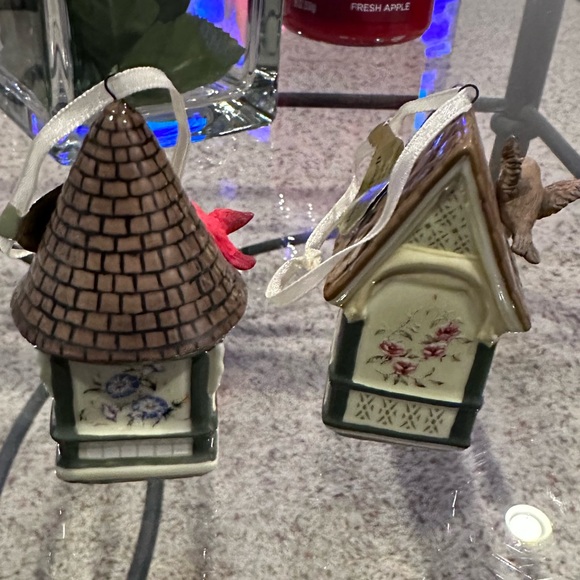 Vintage porcelain Bradford Exchange heirloom birdhouse ornaments - Picture 8 of 13